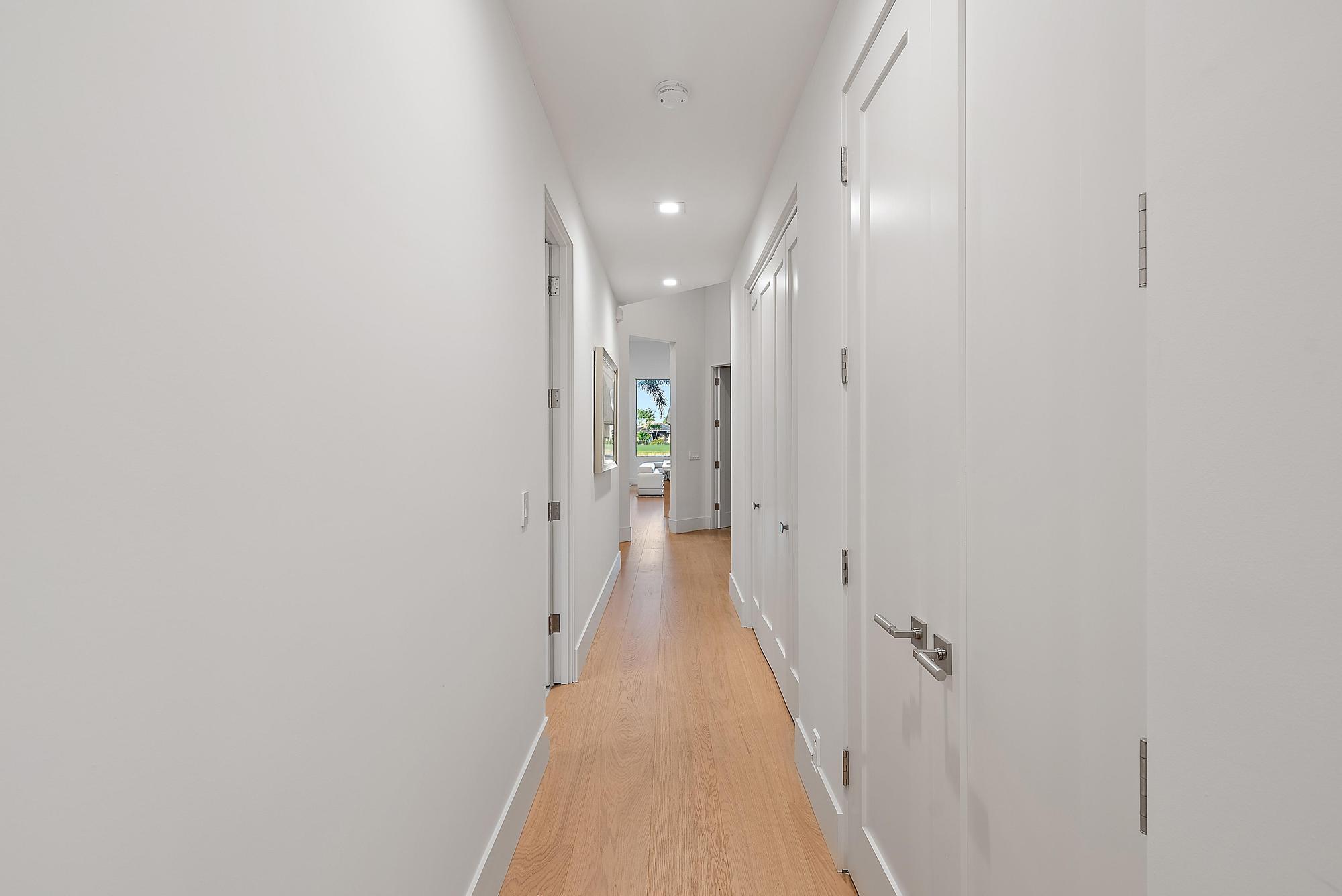 IBIS GOLF AND COUNTRY CLUB - Hawk's Landing - Residential