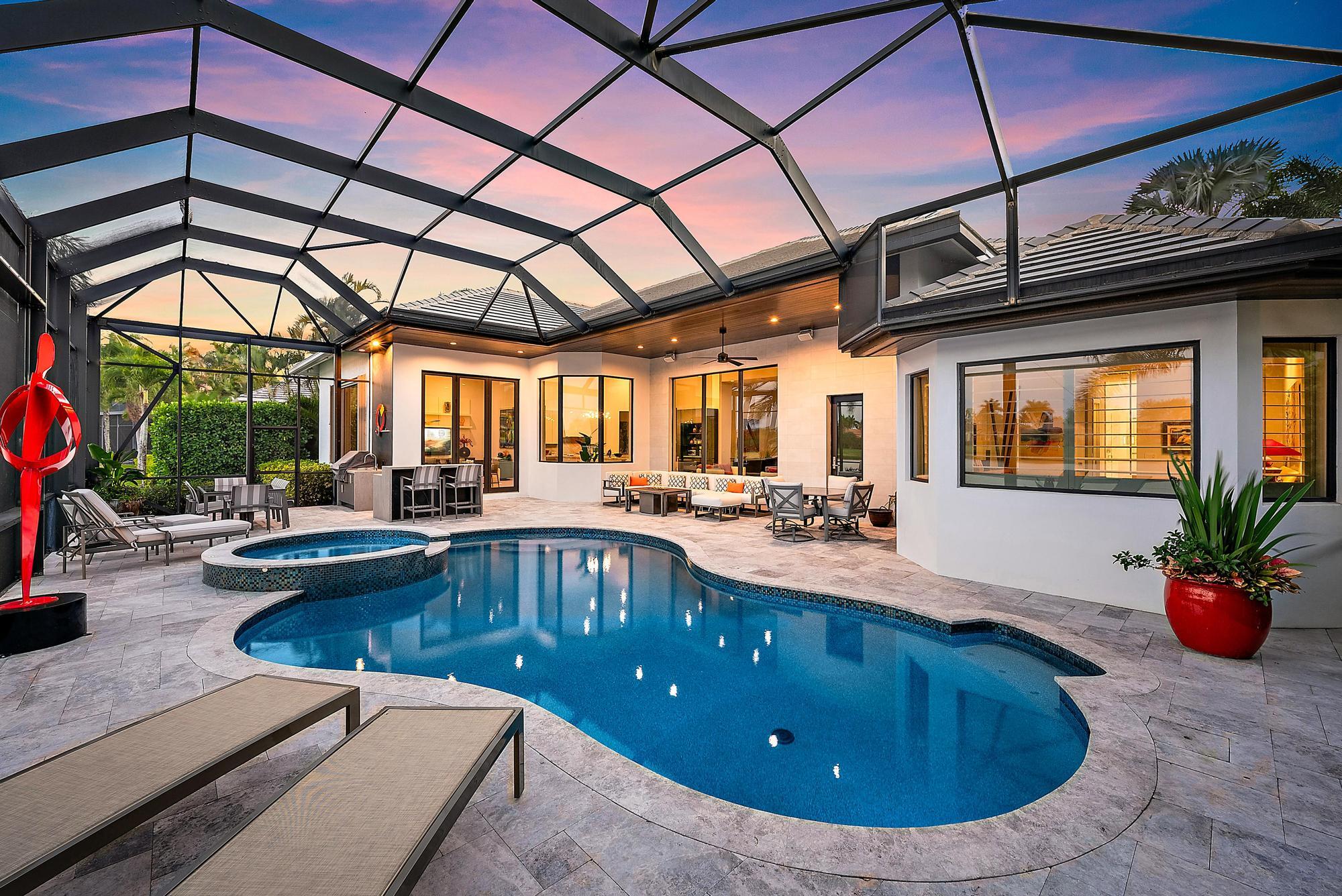 IBIS GOLF AND COUNTRY CLUB - Hawk's Landing - Residential