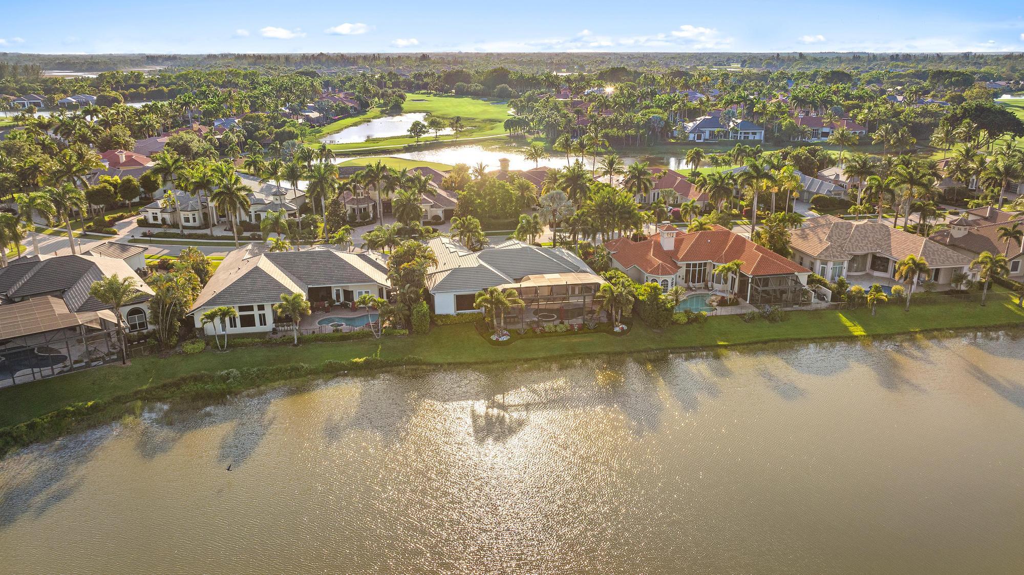 IBIS GOLF AND COUNTRY CLUB - Hawk's Landing - Residential