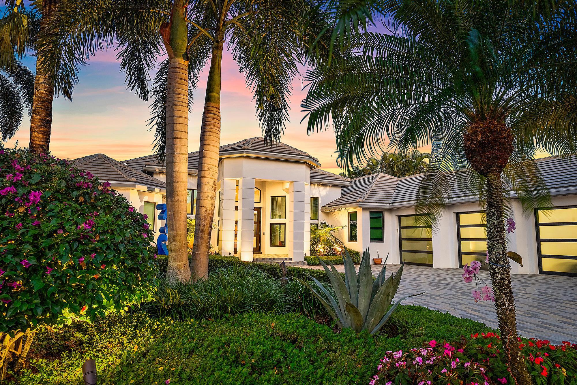 IBIS GOLF AND COUNTRY CLUB - Hawk's Landing - Residential