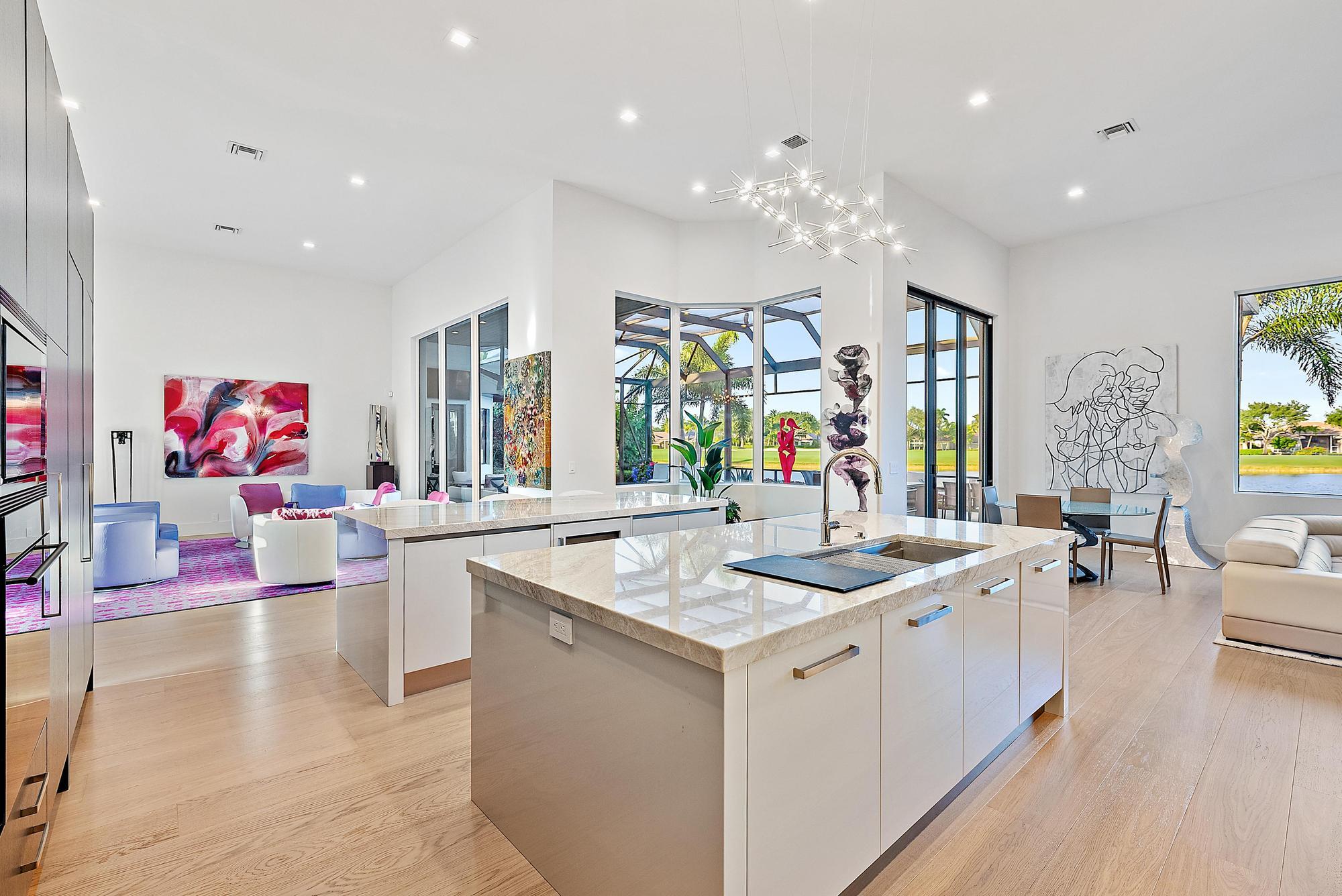 IBIS GOLF AND COUNTRY CLUB - Hawk's Landing - Residential