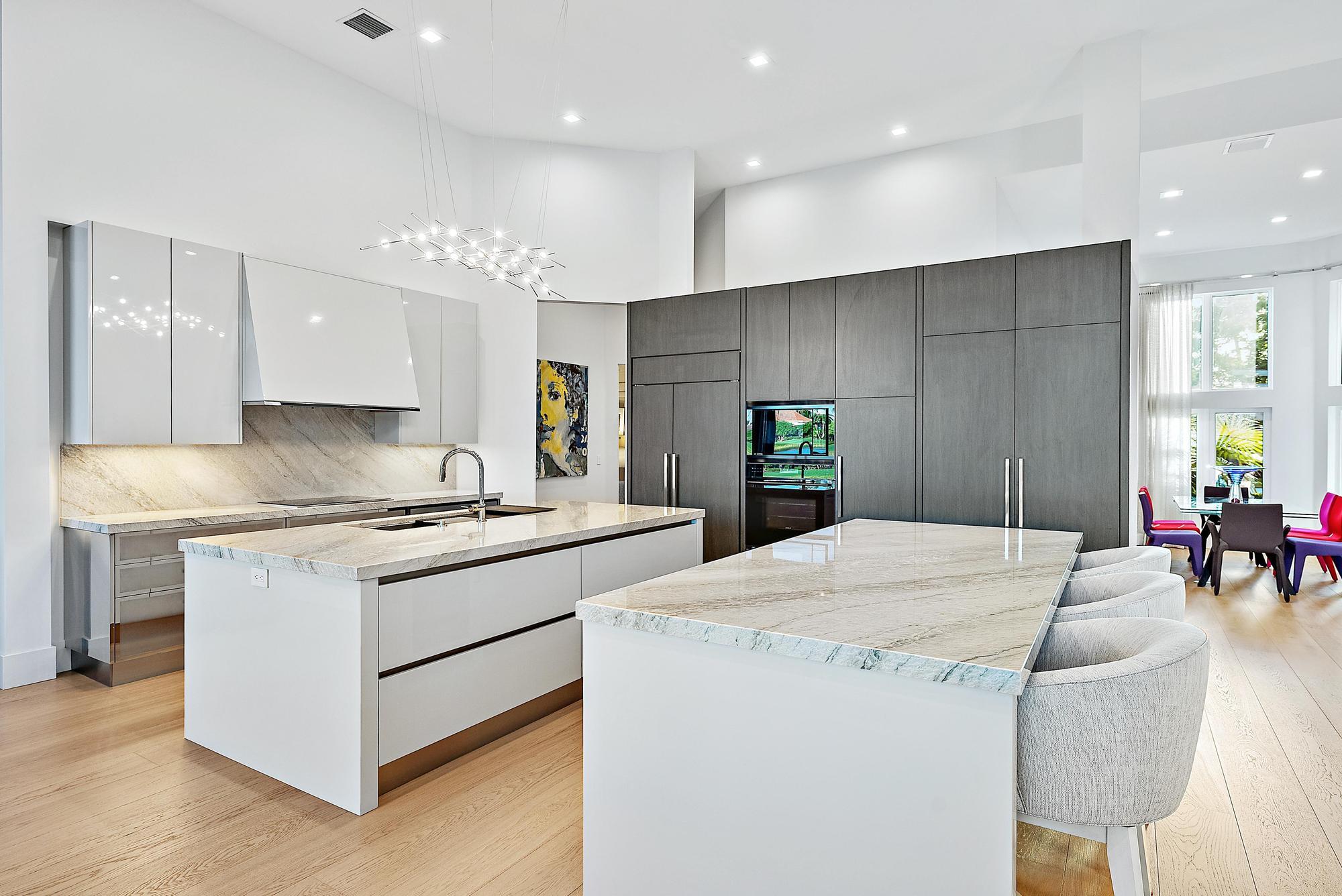 IBIS GOLF AND COUNTRY CLUB - Hawk's Landing - Residential