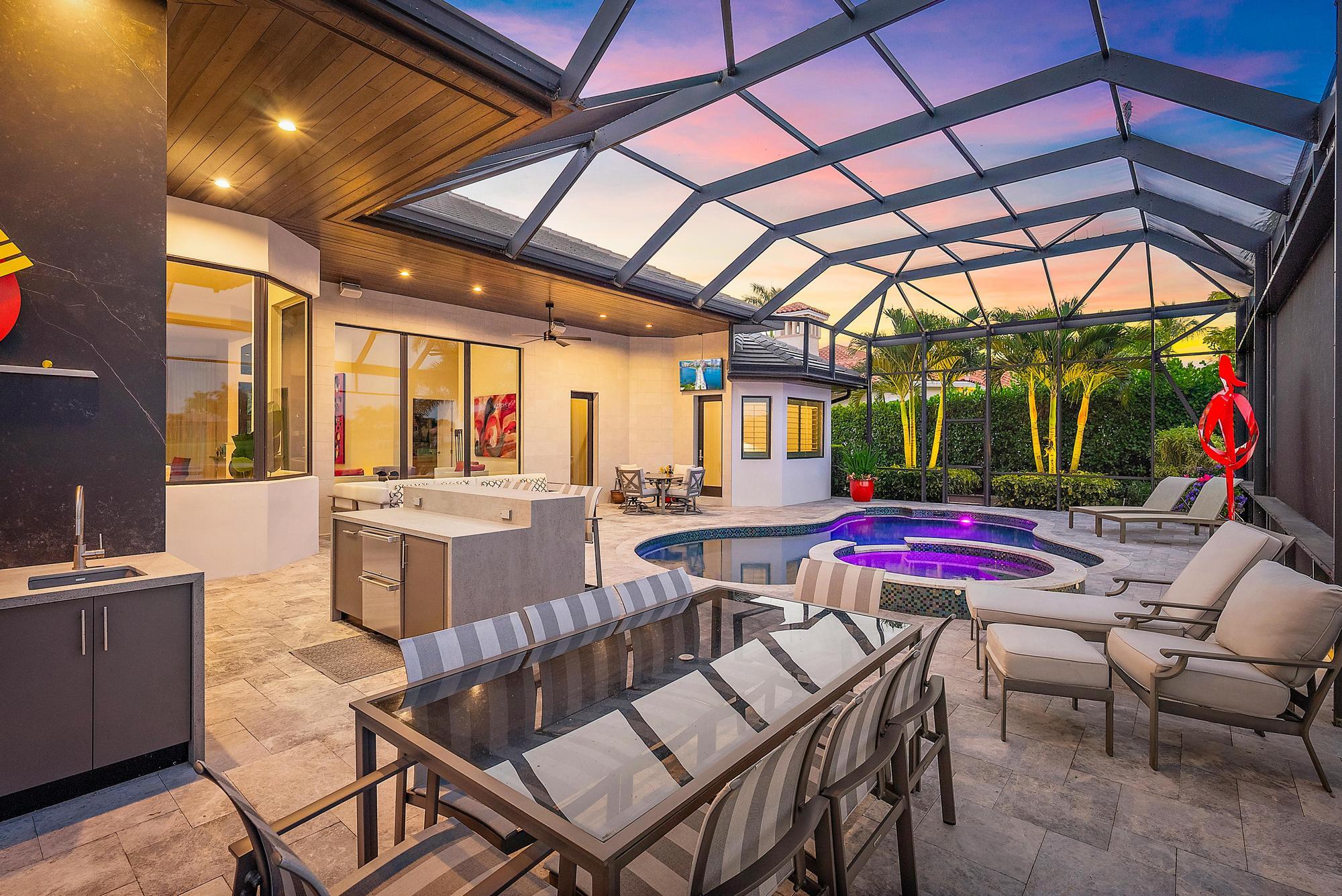 IBIS GOLF AND COUNTRY CLUB - Hawk's Landing - Residential