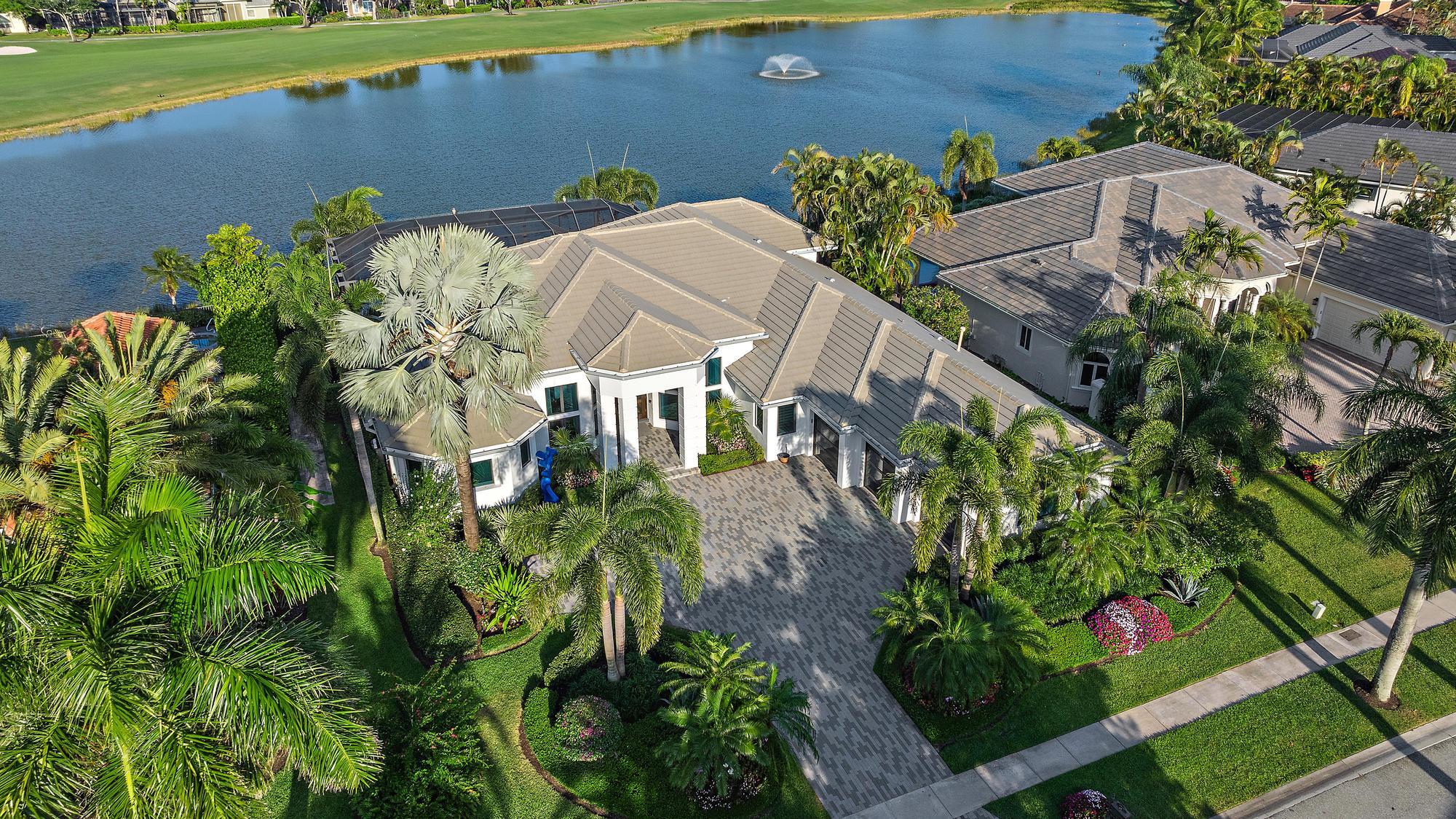 IBIS GOLF AND COUNTRY CLUB - Hawk's Landing - Residential