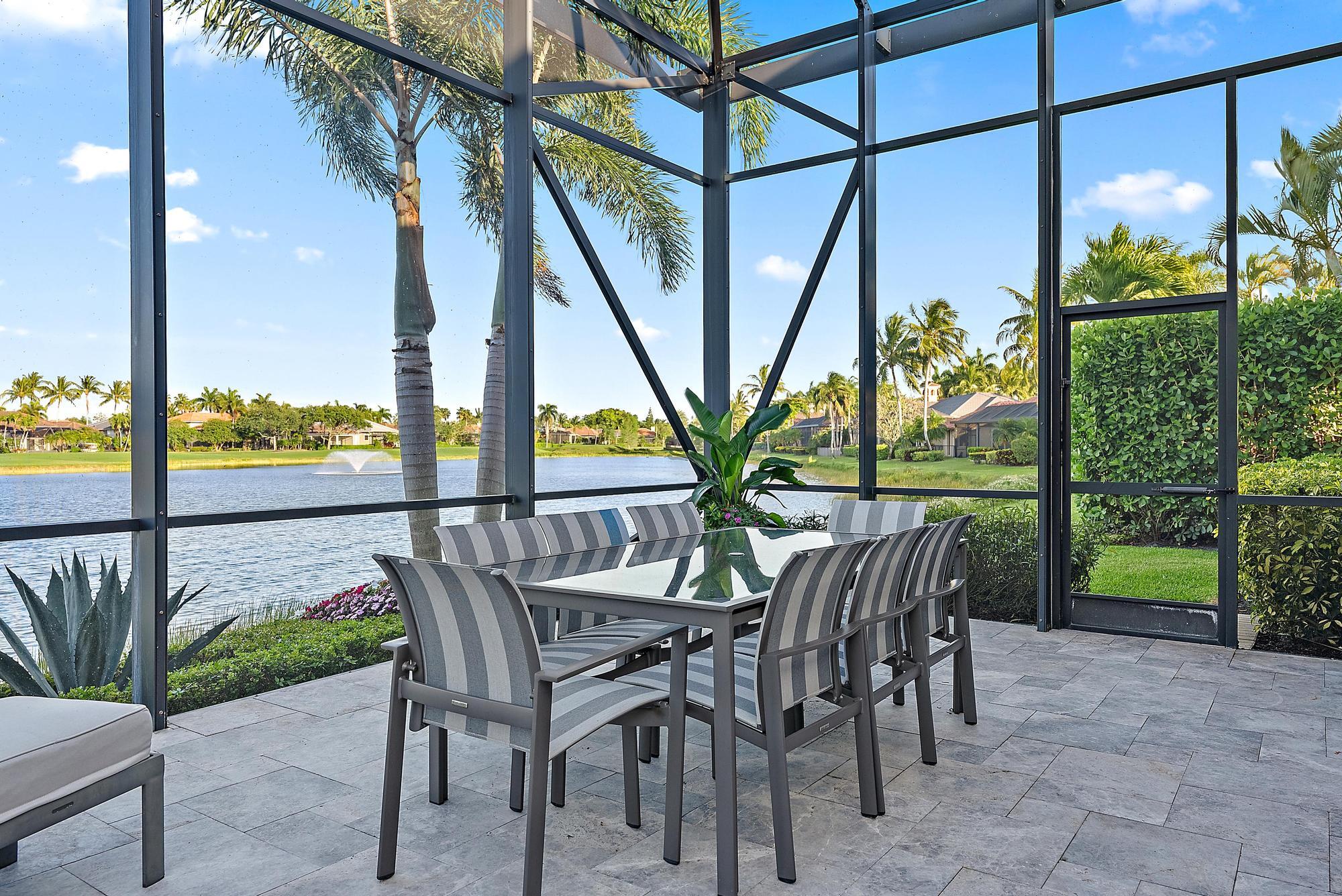 IBIS GOLF AND COUNTRY CLUB - Hawk's Landing - Residential