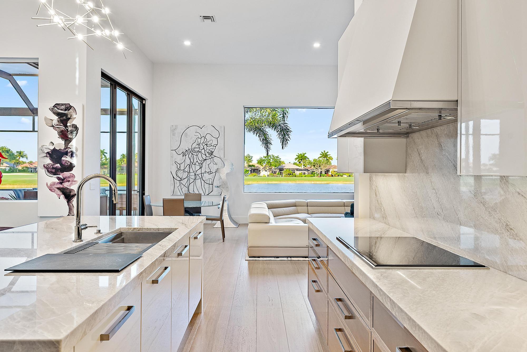 IBIS GOLF AND COUNTRY CLUB - Hawk's Landing - Residential