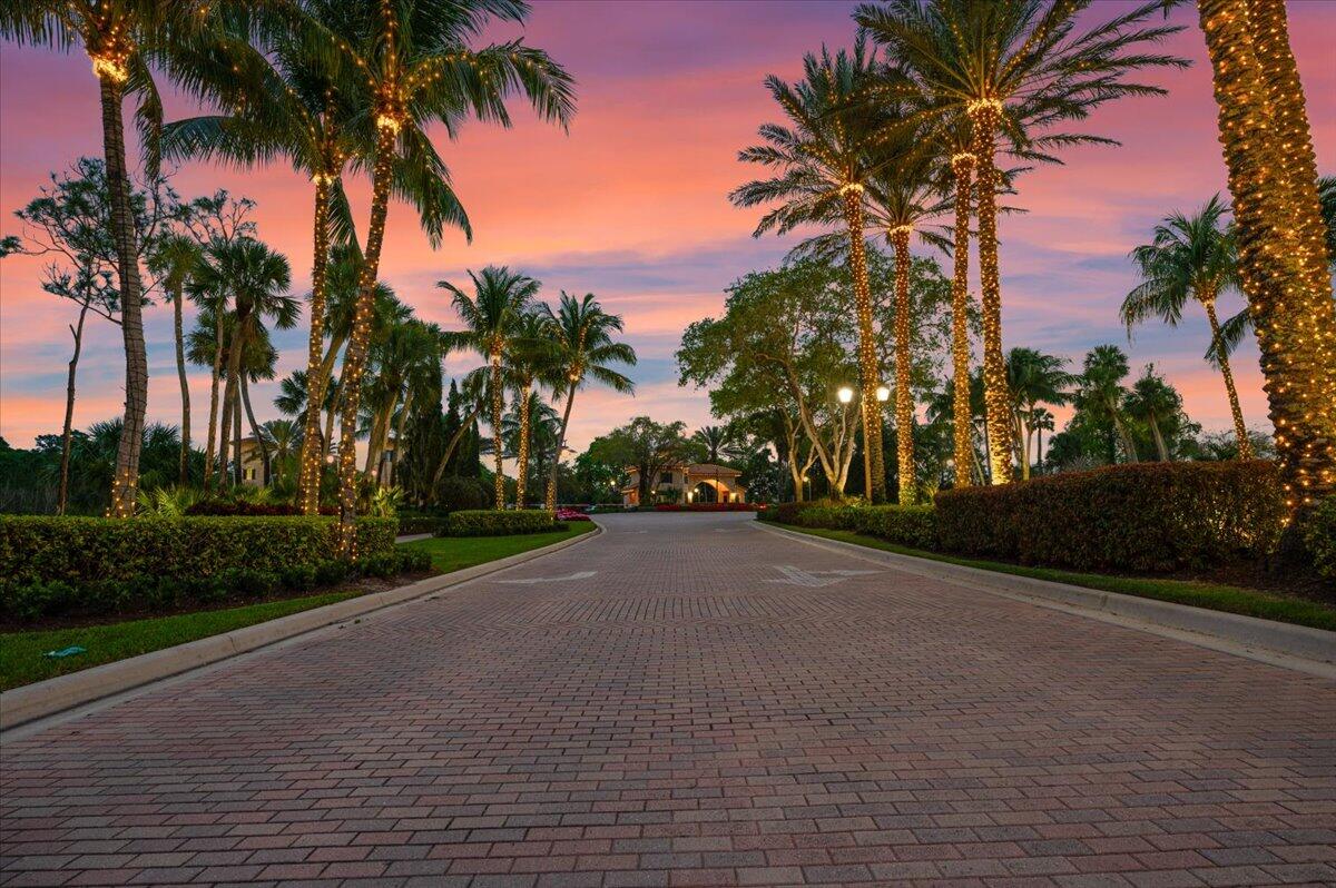 JUPITER COUNTRY CLUB COND - Residential
