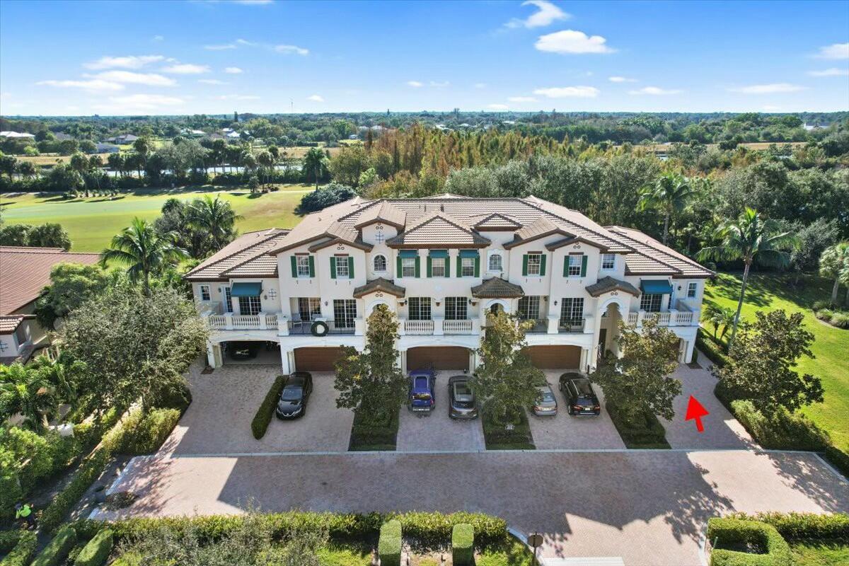 JUPITER COUNTRY CLUB COND - Residential