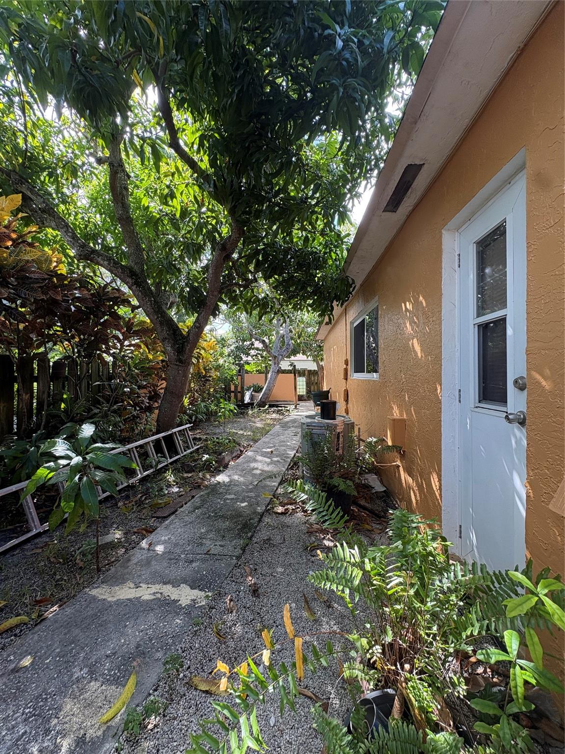 Marcano Estates 87-8 B - Residential