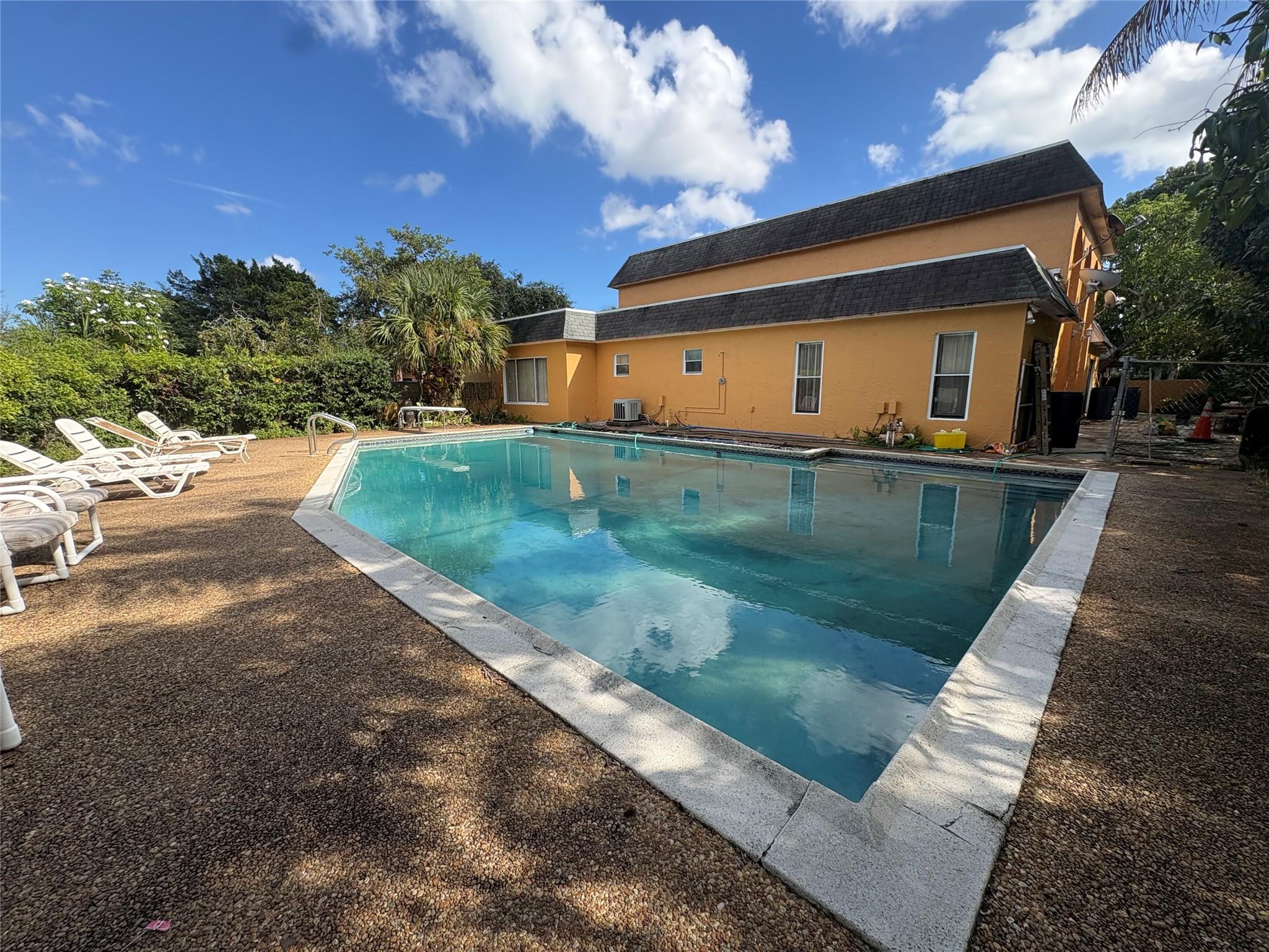 Marcano Estates 87-8 B - Residential