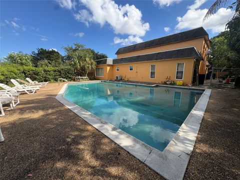 1091 NW 78th Ter Plantation FL 33322