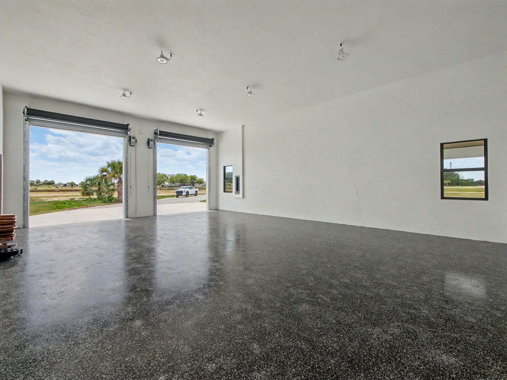 METES AND BOUNDS - Residential
