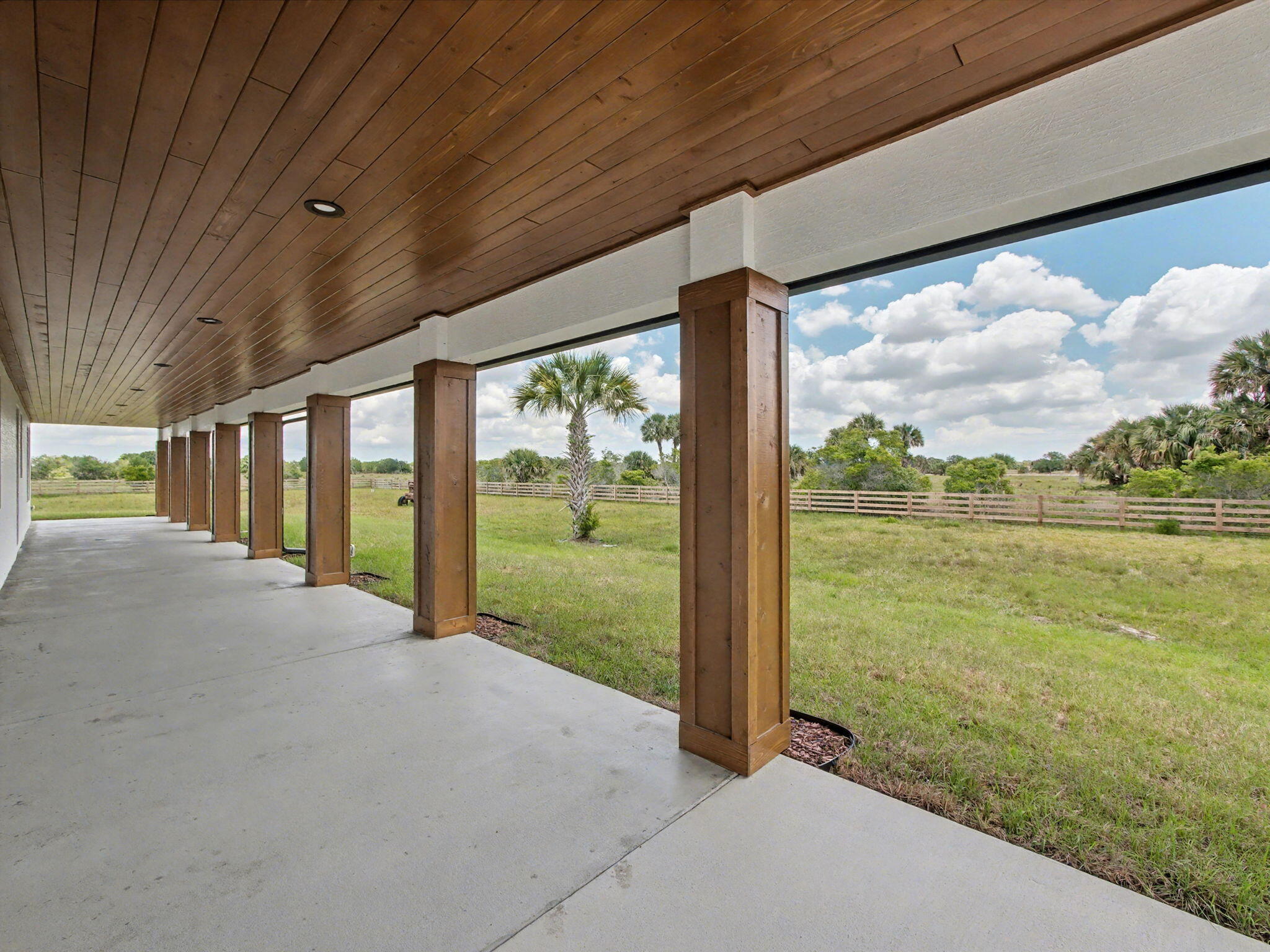 METES AND BOUNDS - Residential