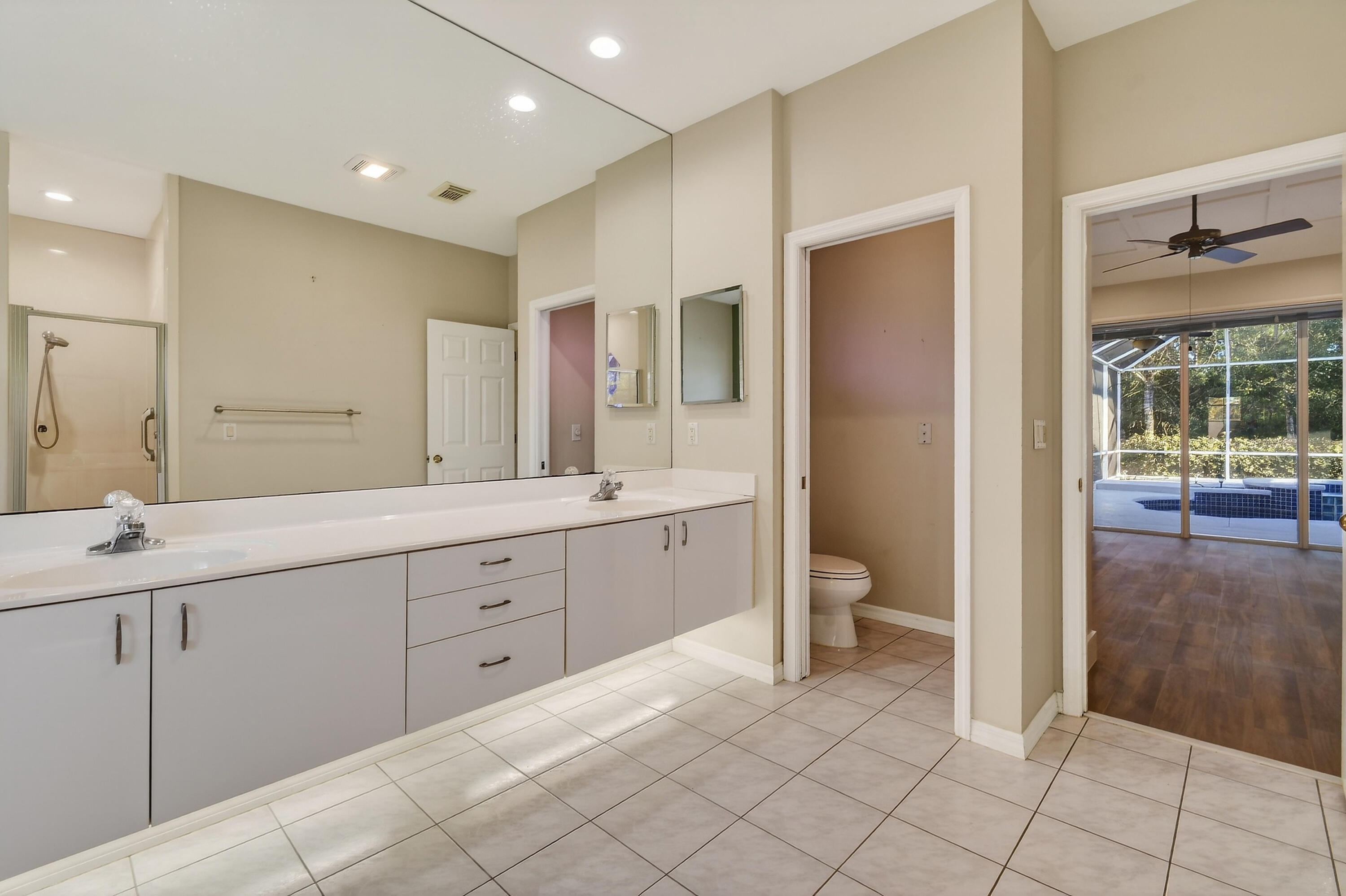 LOST LAKE AT HOBE SOUND - Residential