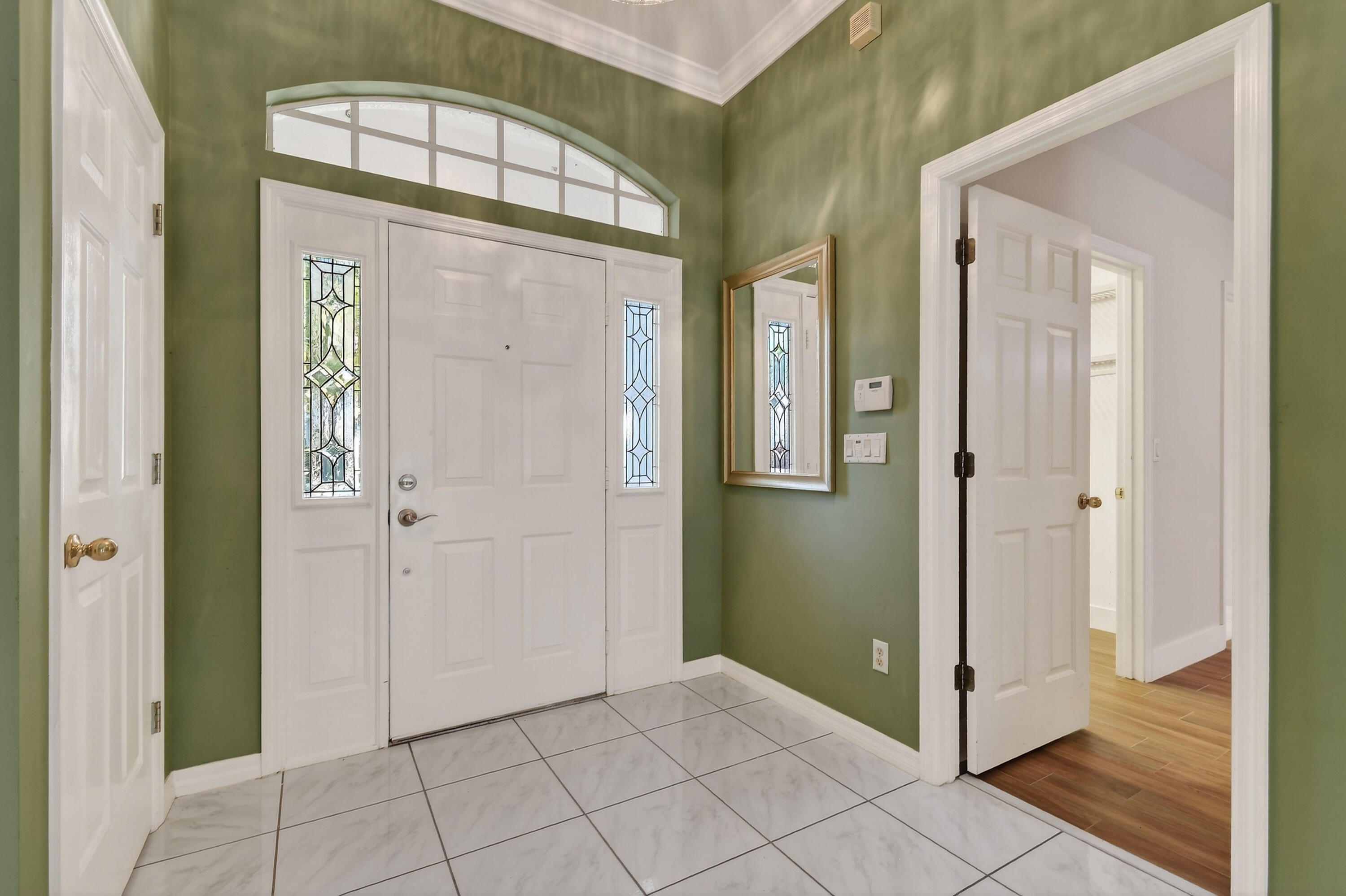 LOST LAKE AT HOBE SOUND - Residential