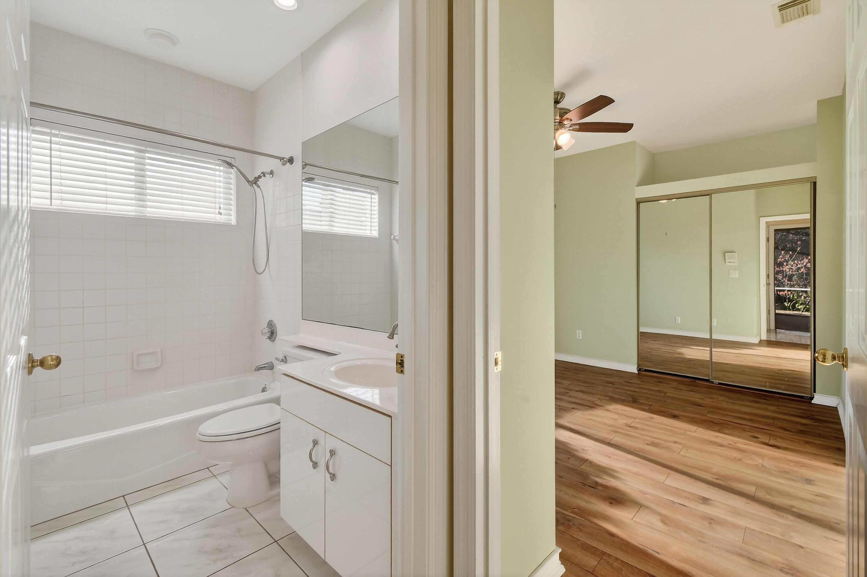 LOST LAKE AT HOBE SOUND - Residential