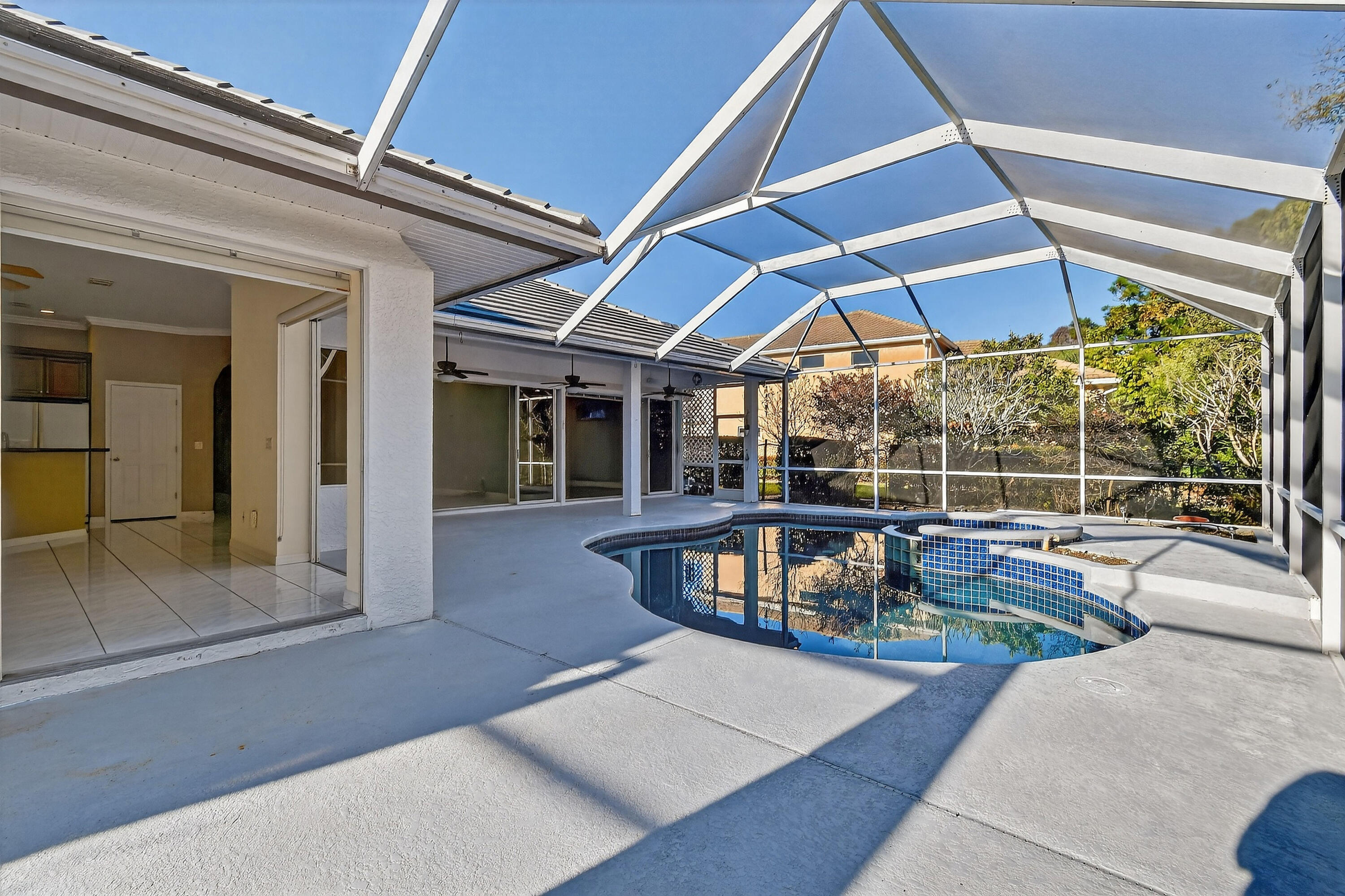 LOST LAKE AT HOBE SOUND - Residential