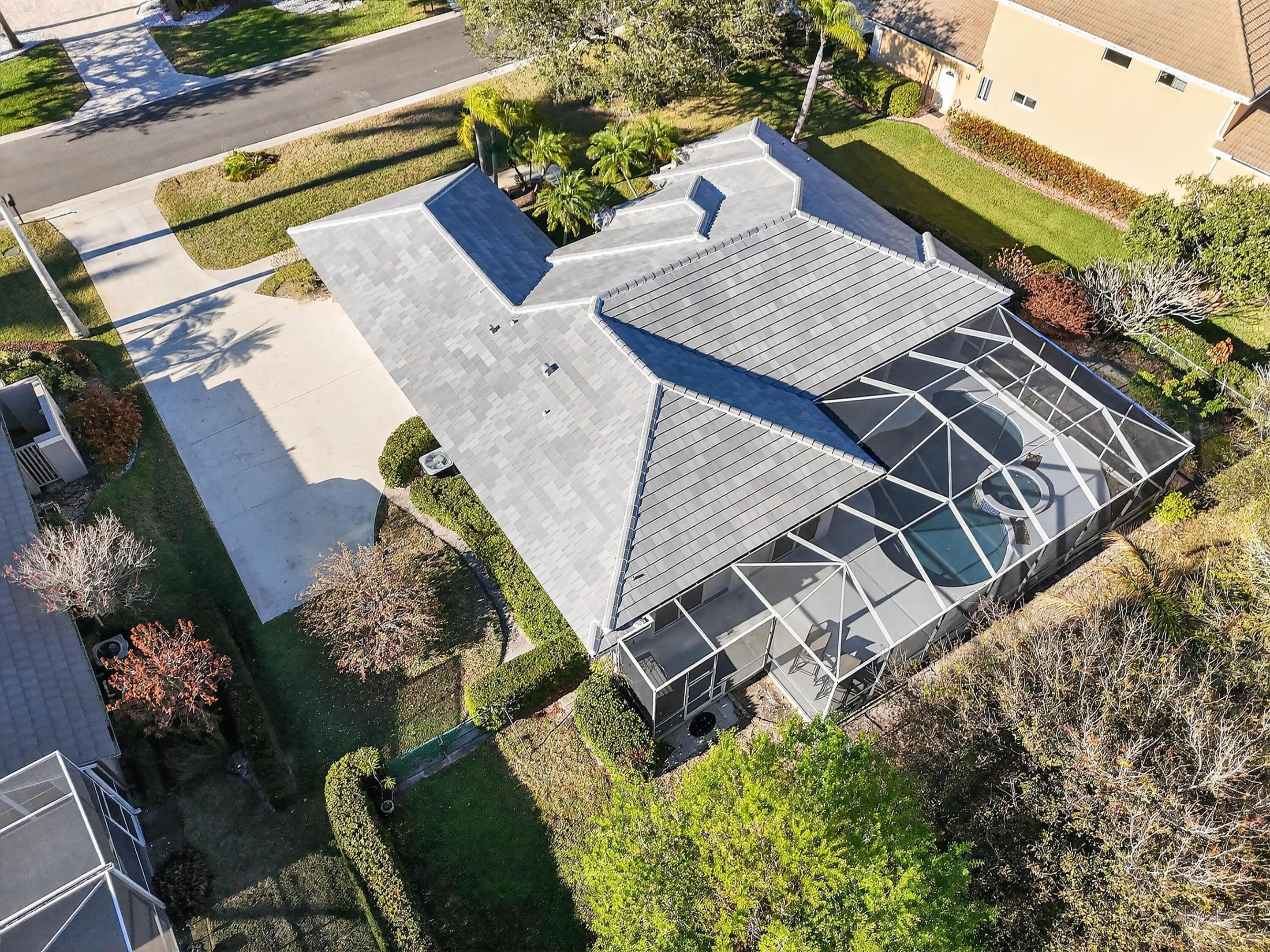 LOST LAKE AT HOBE SOUND - Residential