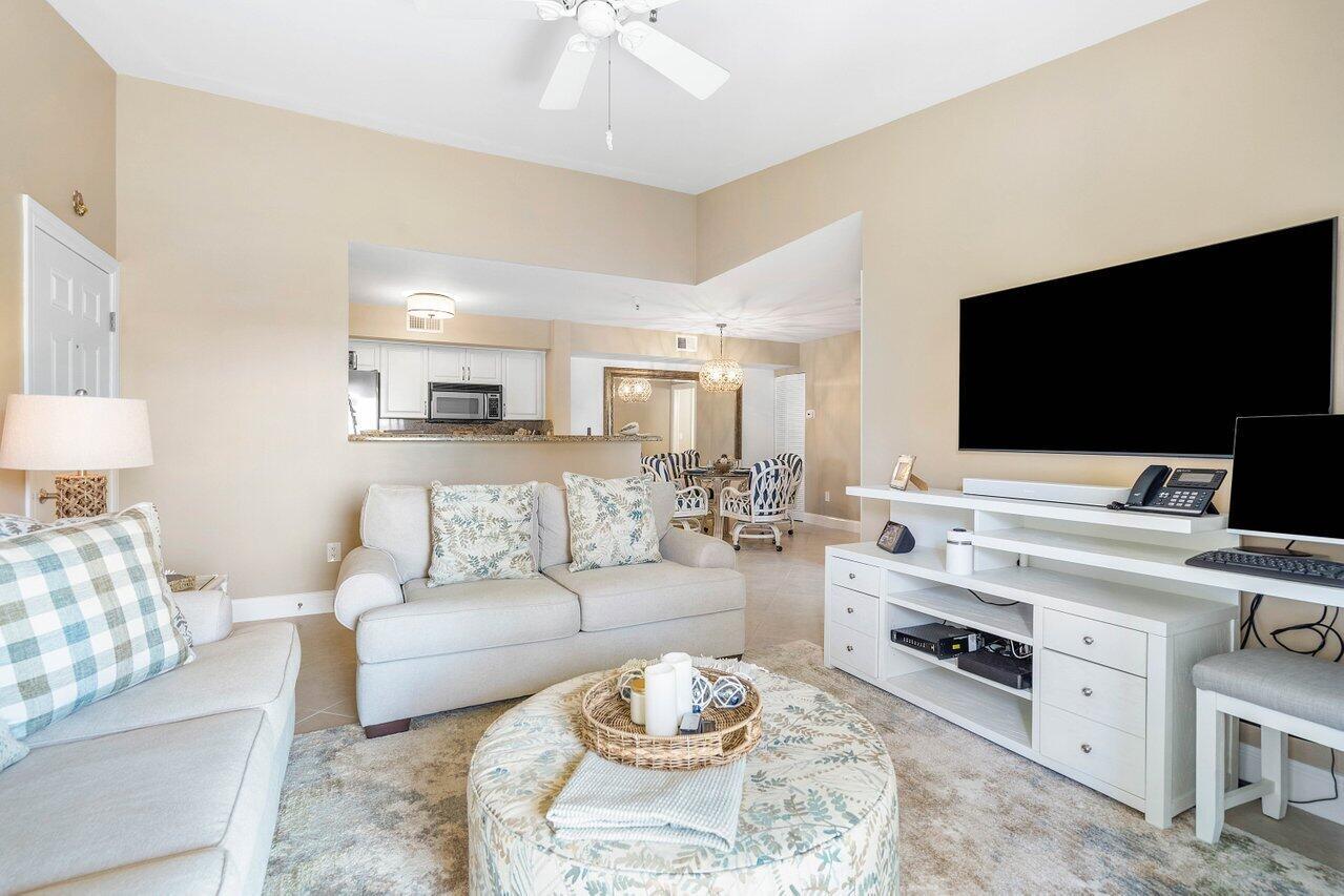 YACHT CLUB ON THE INTRACO - Residential Lease