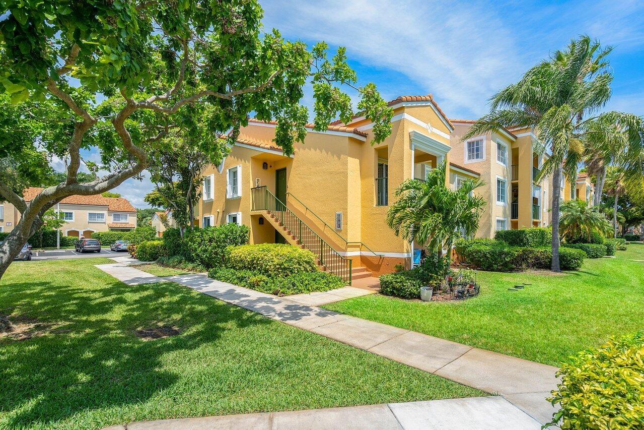 YACHT CLUB ON THE INTRACO - Residential Lease