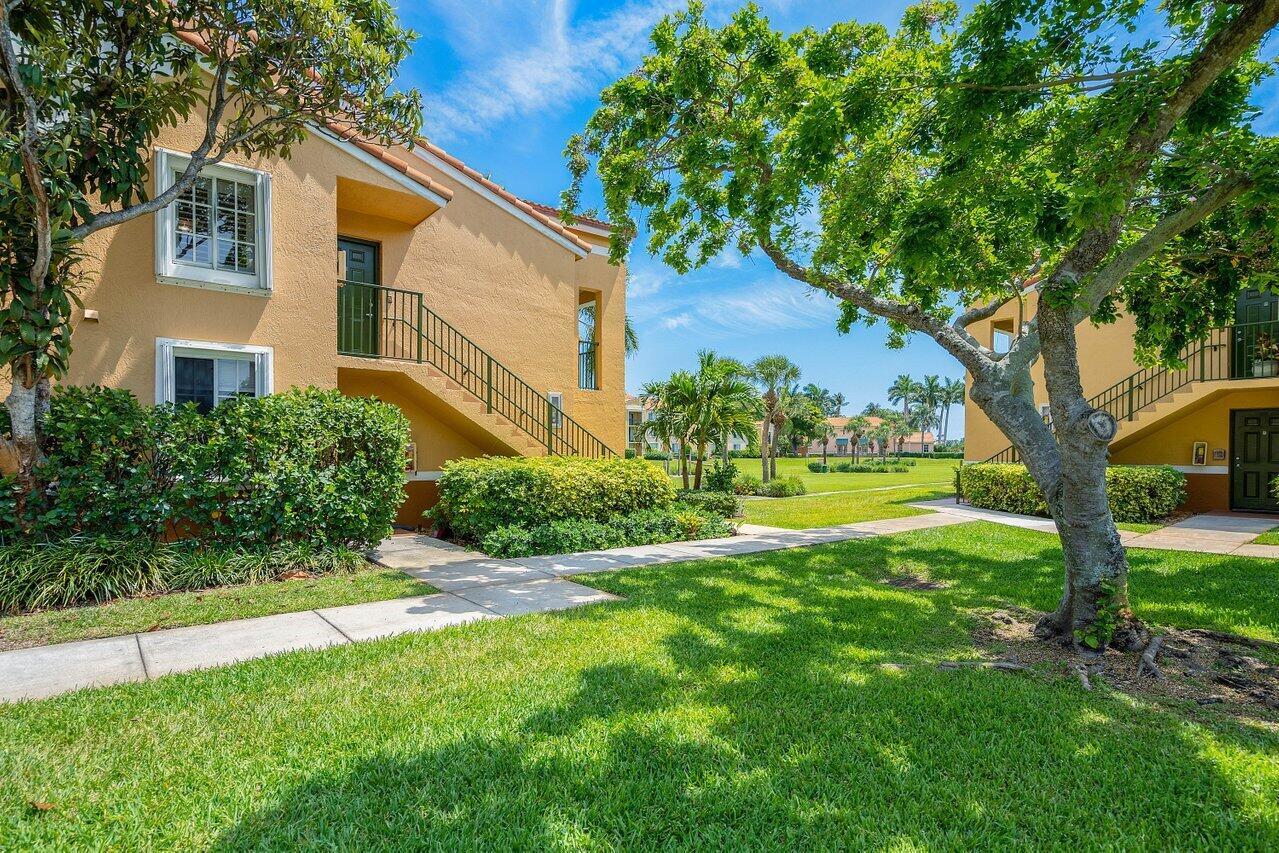 YACHT CLUB ON THE INTRACO - Residential Lease