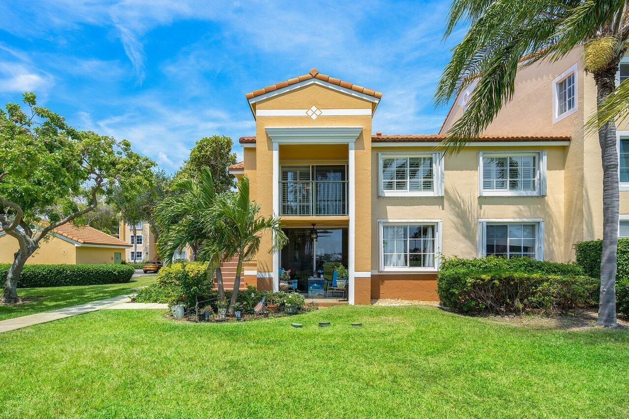 YACHT CLUB ON THE INTRACO - Residential Lease