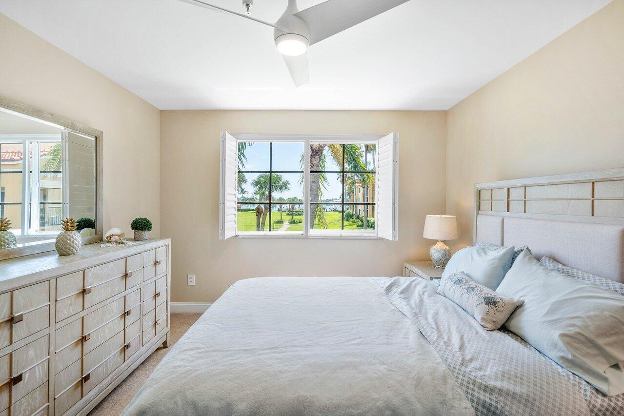 YACHT CLUB ON THE INTRACO - Residential Lease