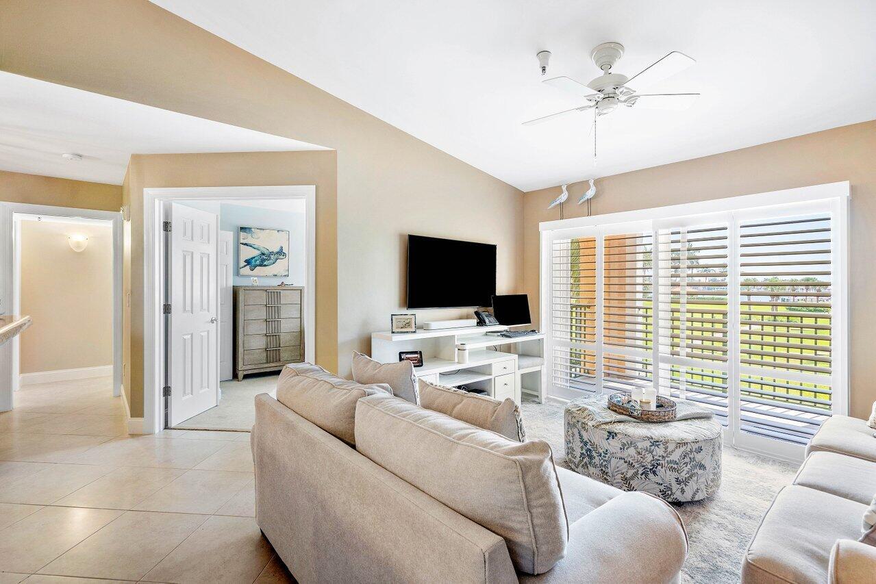 YACHT CLUB ON THE INTRACO - Residential Lease