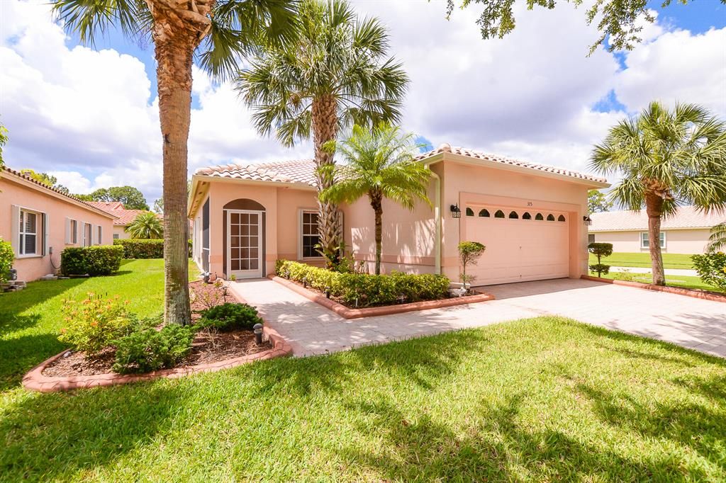 Photo of 375 NW Granville Street, Port Saint Lucie, FL 34986 (MLS # R10715645)