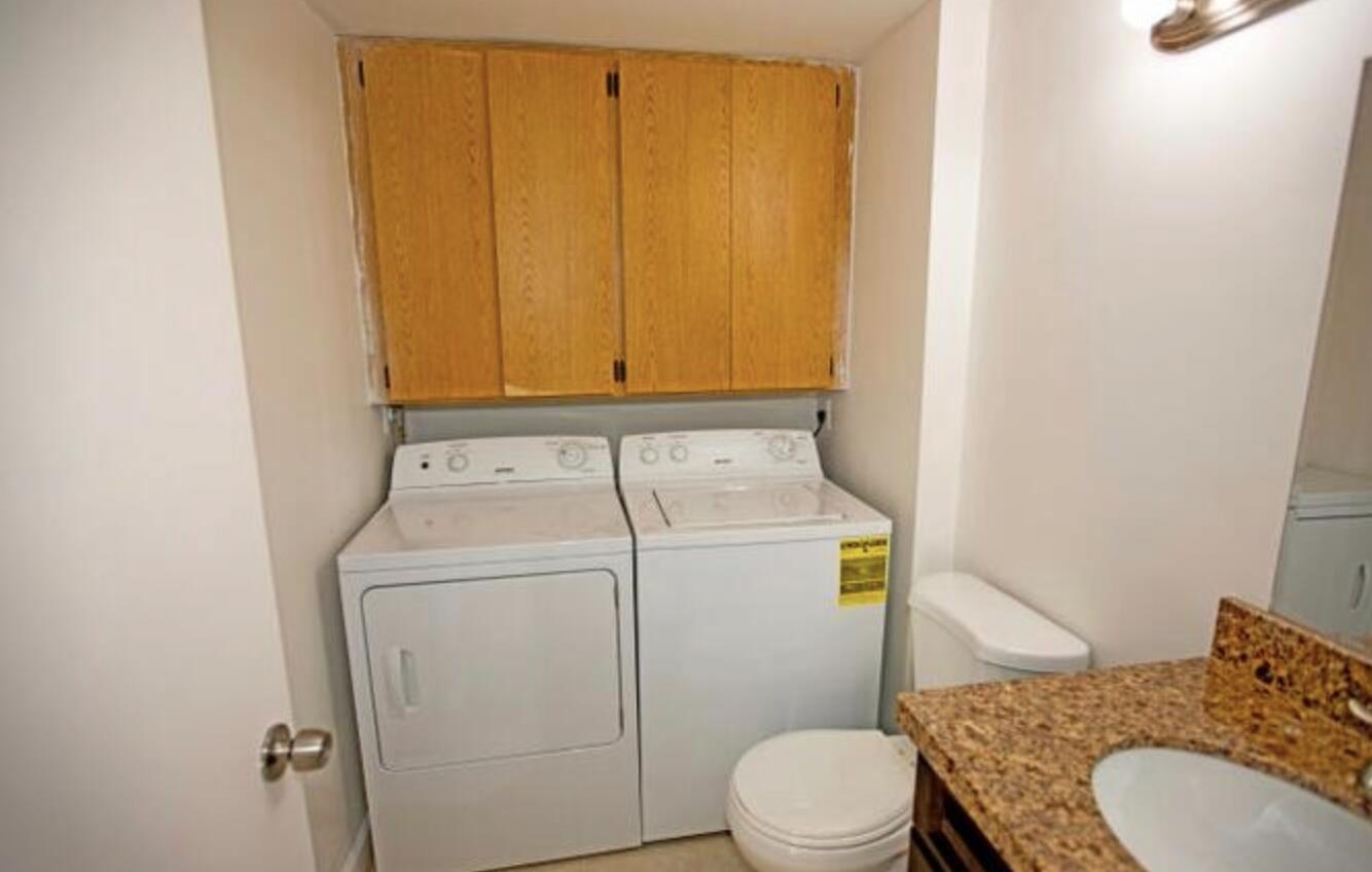 WATERSIDE LUXURY TOWNHOME - Residential Lease