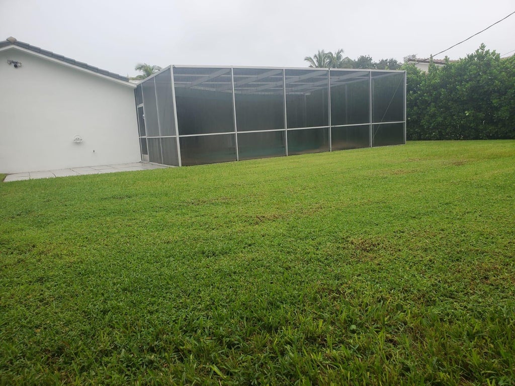 Photo of 1368 SW 13TH Street, Boca Raton, FL 33486 (MLS # B26083109)