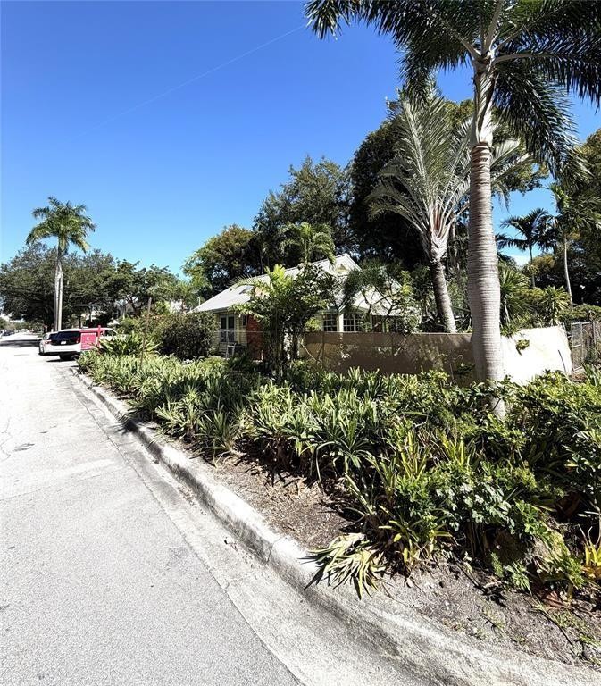 Davis Add 3-28 D - Land