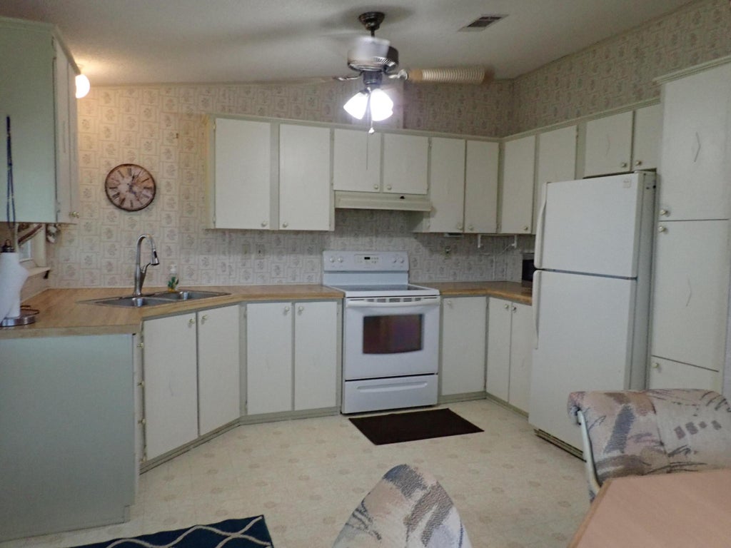 Photo of 2917 Fiddlewood Circle, Port Saint Lucie, FL 34952 (MLS # R11009527)