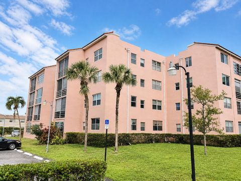 2841 Somerset Drive 107 Lauderdale Lakes FL 33311