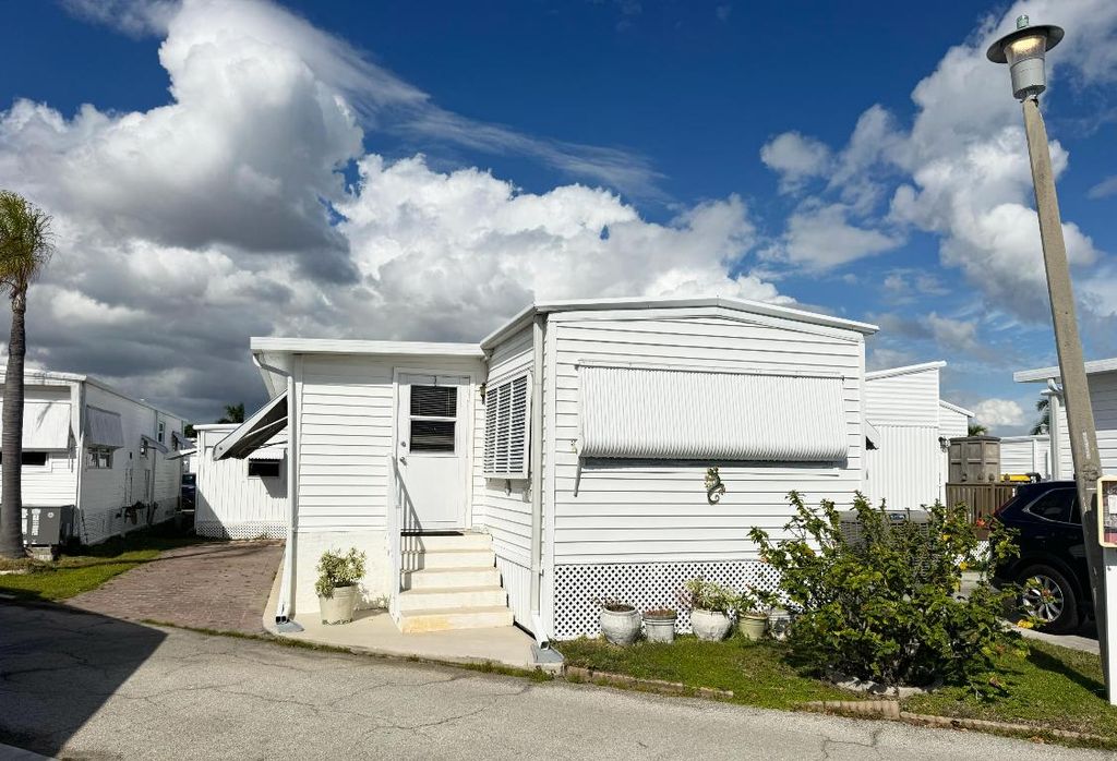 Photo of 204 Palm Drive #I, Briny Breezes, FL 33435 (MLS # R11079122)