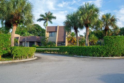 A home in Lake Worth