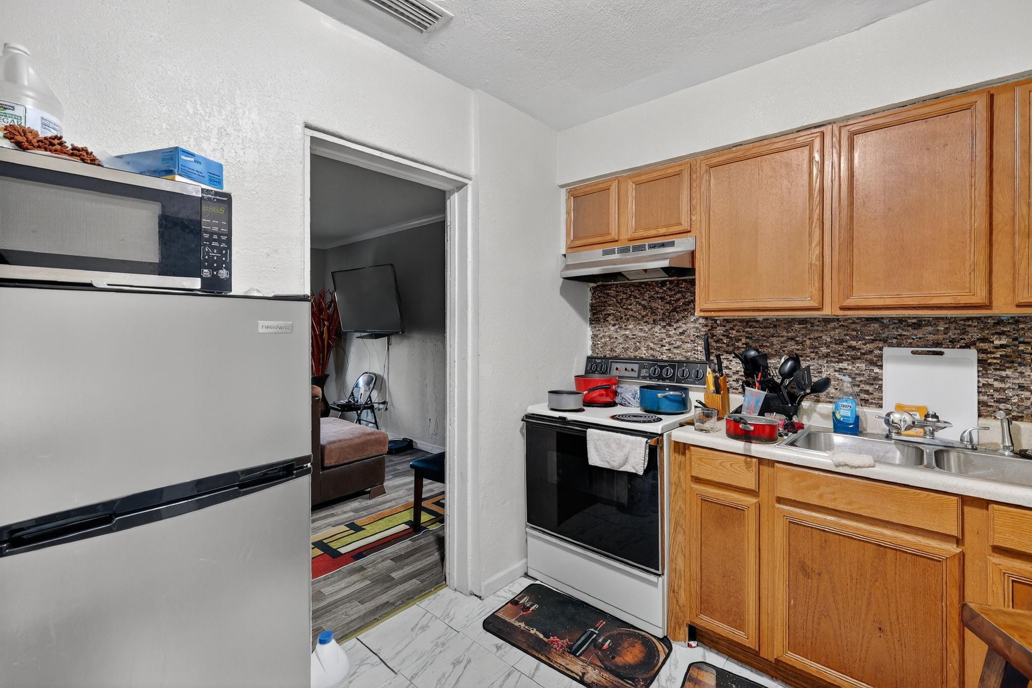 BETHUNE/WESTWOOD/BROWARD - Residential