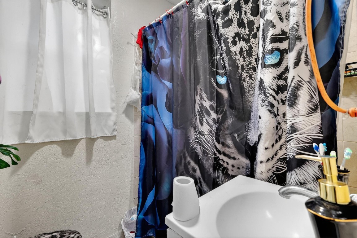 BETHUNE/WESTWOOD/BROWARD - Residential