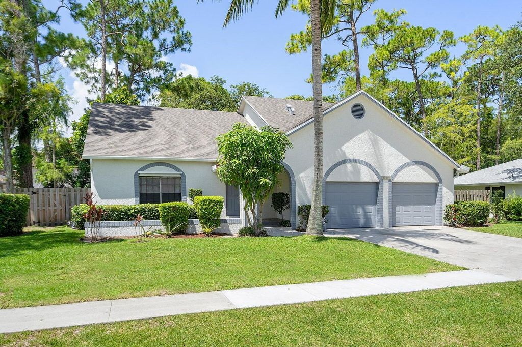 Photo of 14193 Aster Avenue, Wellington, FL 33414 (MLS # R11060542)