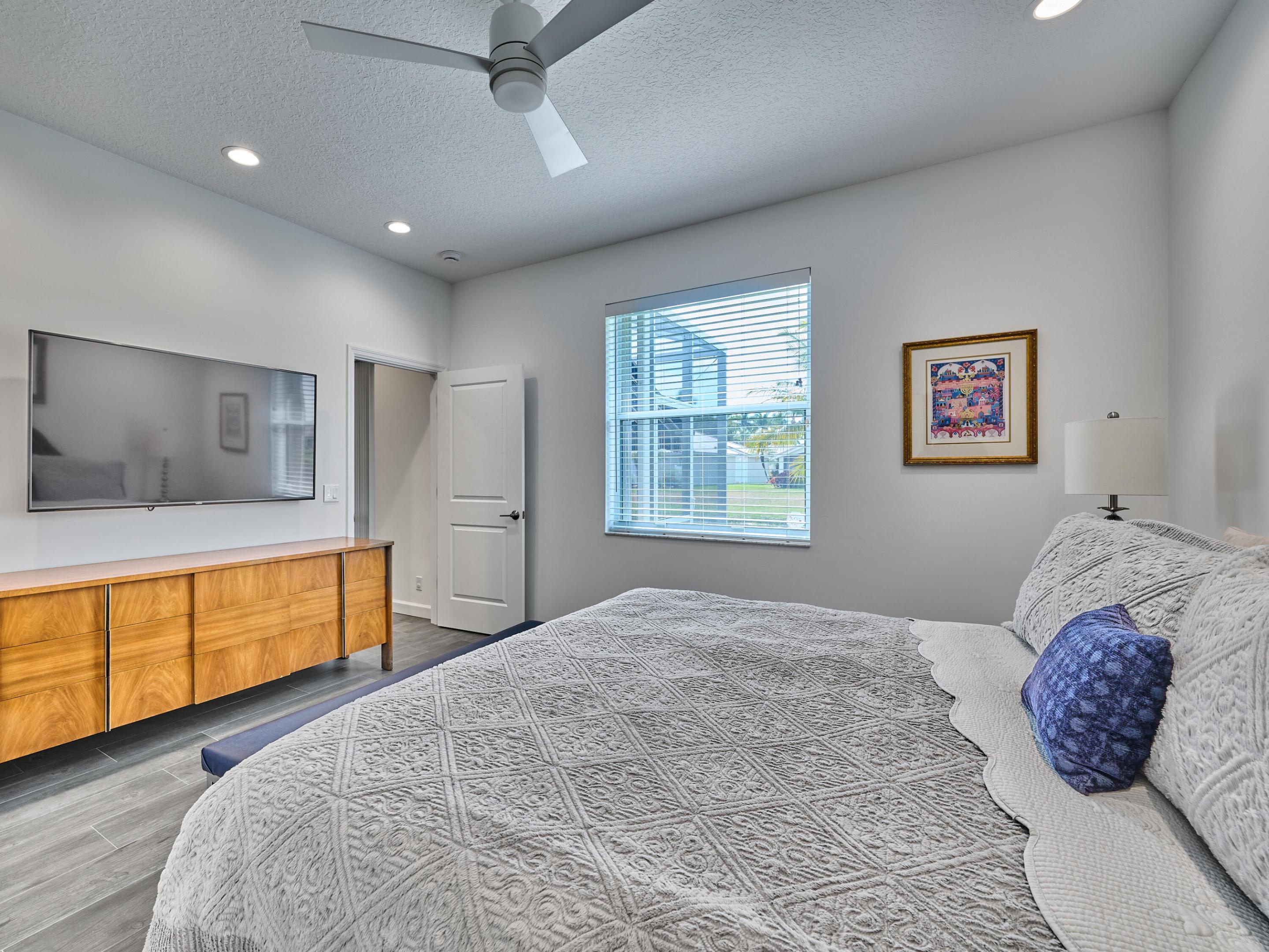 MAJESTIC ISLES 2 - Residential