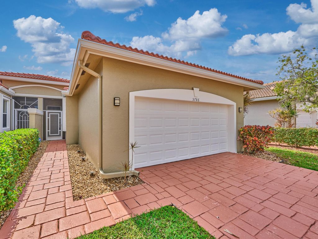 Photo of 5786 Island Reach Lane, Boynton Beach, FL 33437 (MLS # R11165963)