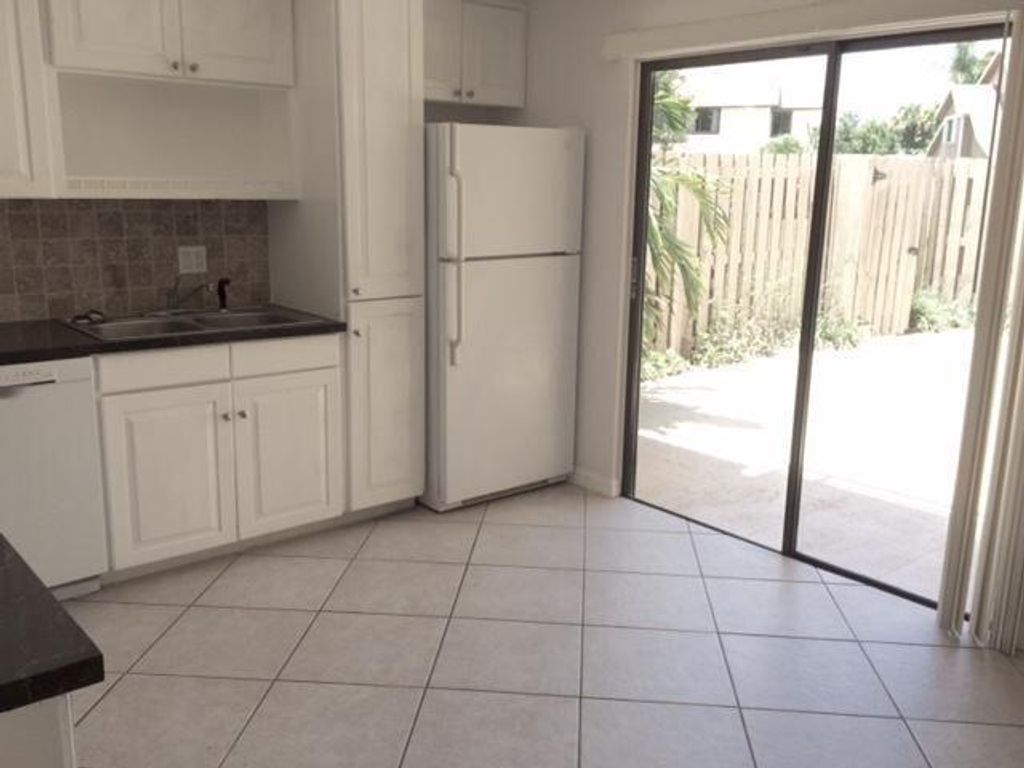 Photo of 314 3rd Court, Palm Beach Gardens, FL 33410 (MLS # R10996619)