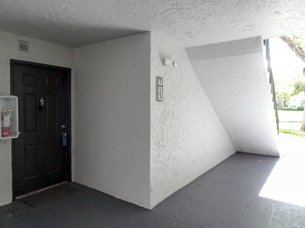 9122 W Atlantic Boulevard 713