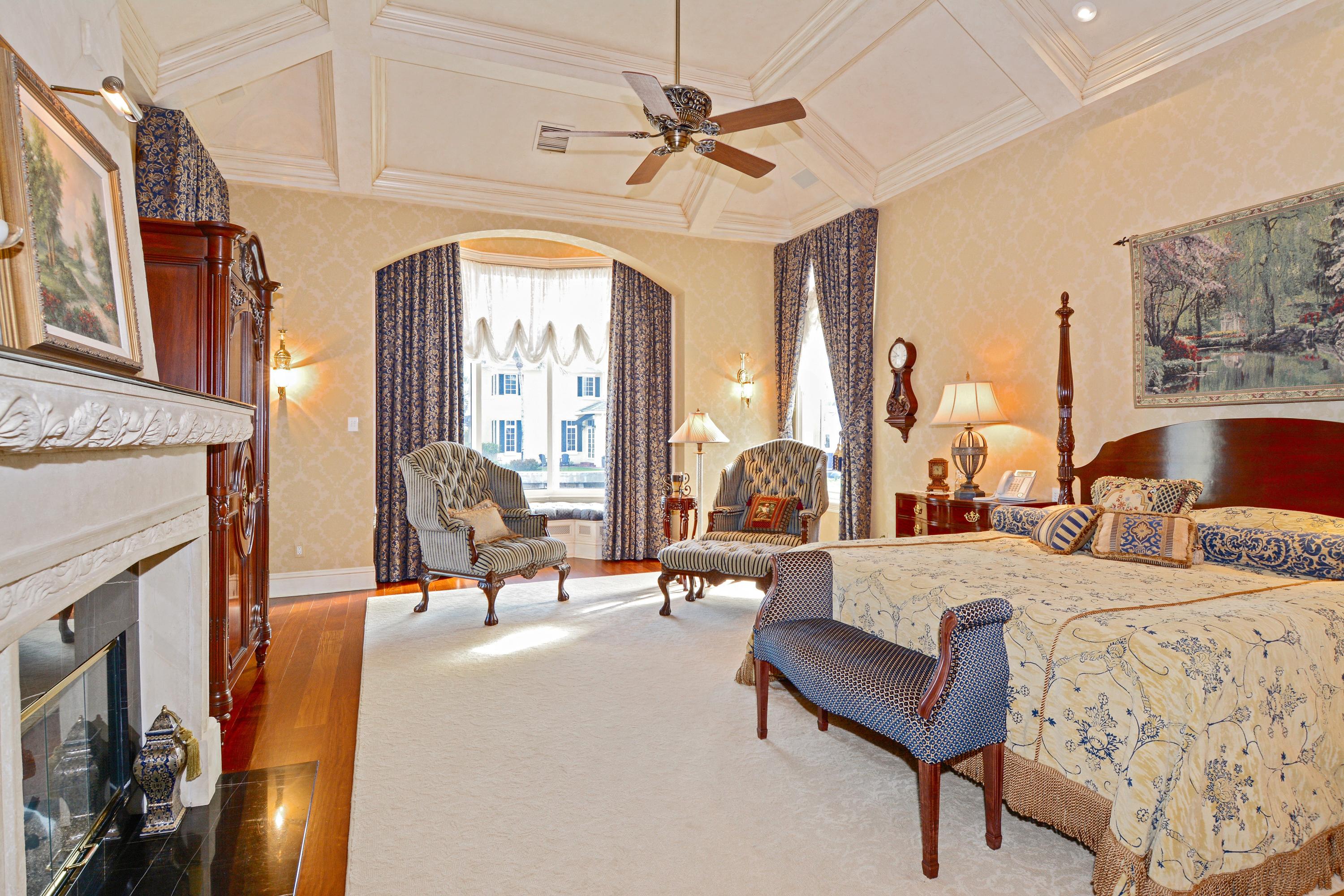 BOCA BAY COLONY - Residential