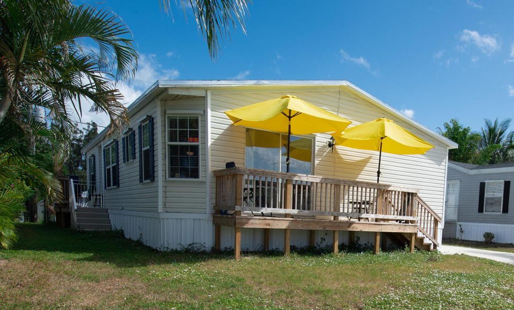 Photo of 8321 SE Skylark Avenue, Hobe Sound, FL 33455 (MLS # R11023808)