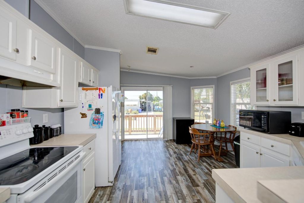 Photo of 8321 SE Skylark Avenue, Hobe Sound, FL 33455 (MLS # R11023808)