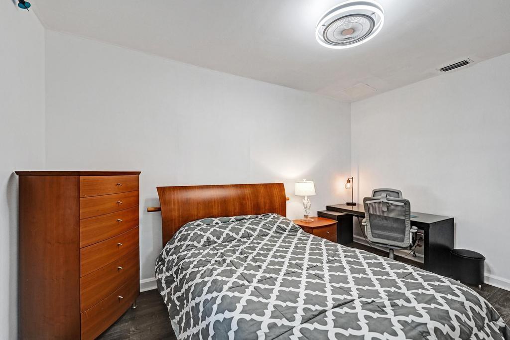 Hollywood 1-21 B - Residential Lease