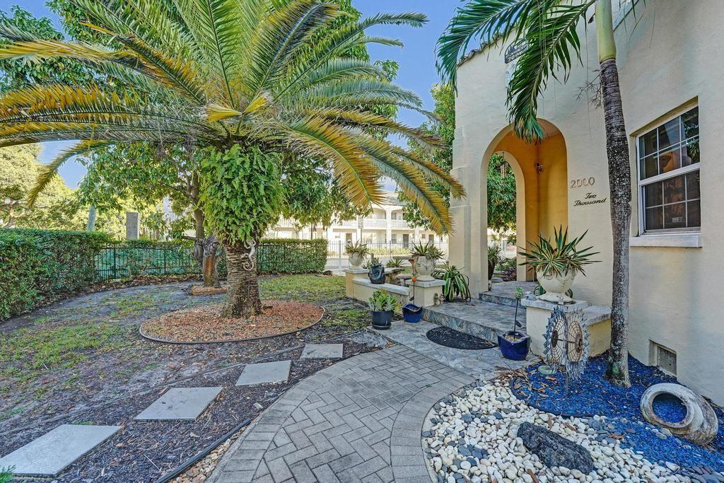 Hollywood 1-21 B - Residential Lease