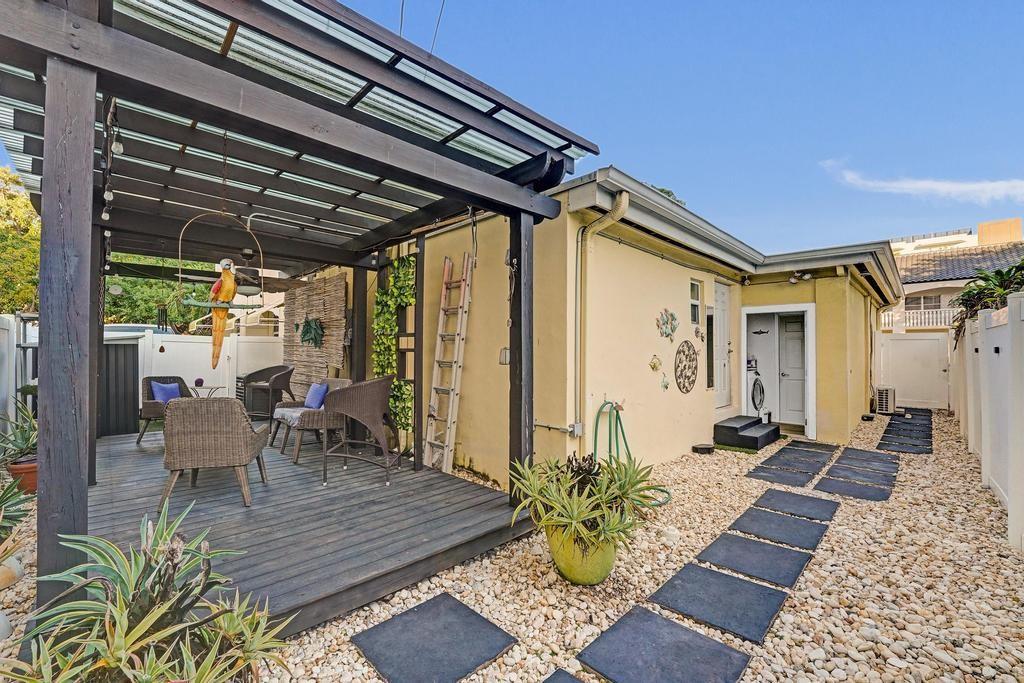 Hollywood 1-21 B - Residential Lease