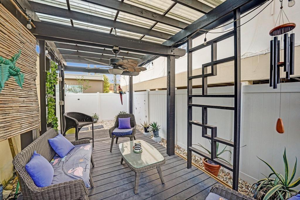 Hollywood 1-21 B - Residential Lease